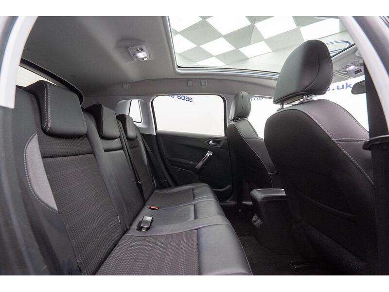 Peugeot 2008 1.2 PureTech Allure Premium Euro 6 (s/s) 5dr - U1166