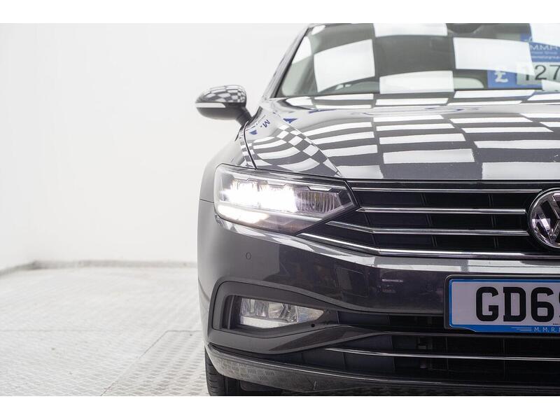 Volkswagen Passat 1.6 TDI SE Nav DSG Euro 6 (s/s) 5dr - U1167