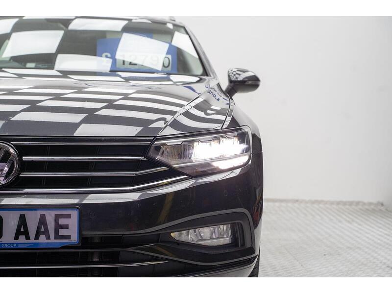 Volkswagen Passat 1.6 TDI SE Nav DSG Euro 6 (s/s) 5dr - U1167