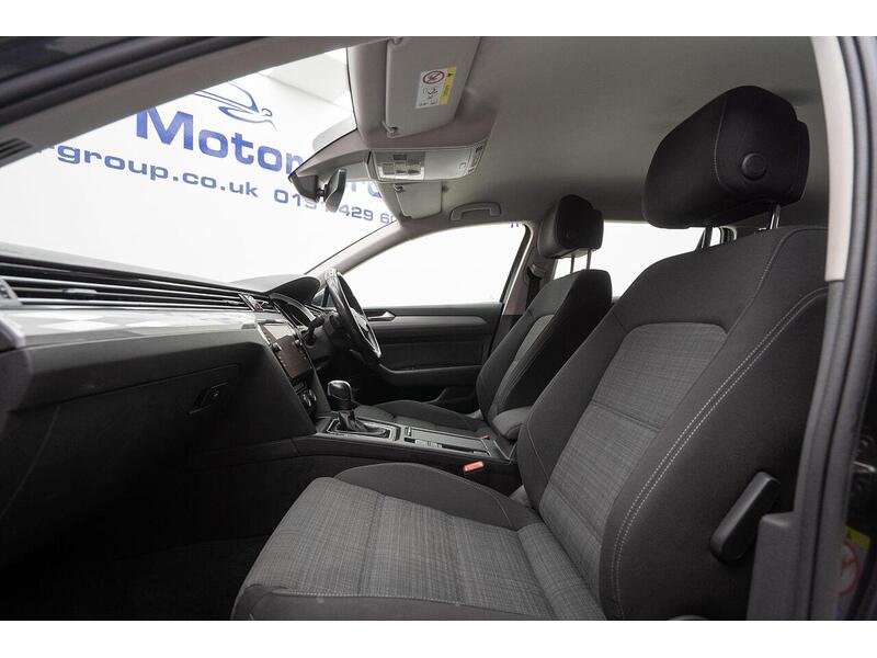 Volkswagen Passat 1.6 TDI SE Nav DSG Euro 6 (s/s) 5dr - U1167