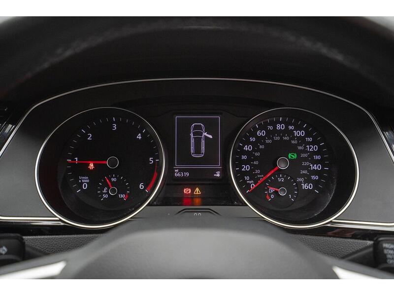 Volkswagen Passat 1.6 TDI SE Nav DSG Euro 6 (s/s) 5dr - U1167