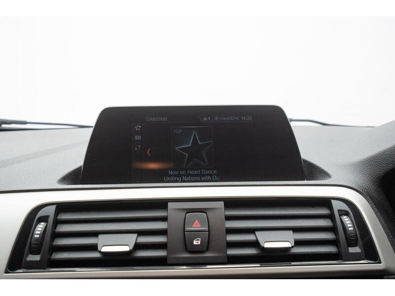 BMW 1 Series 1.5 116d SE Business Euro 6 (s/s) 5dr - U1173