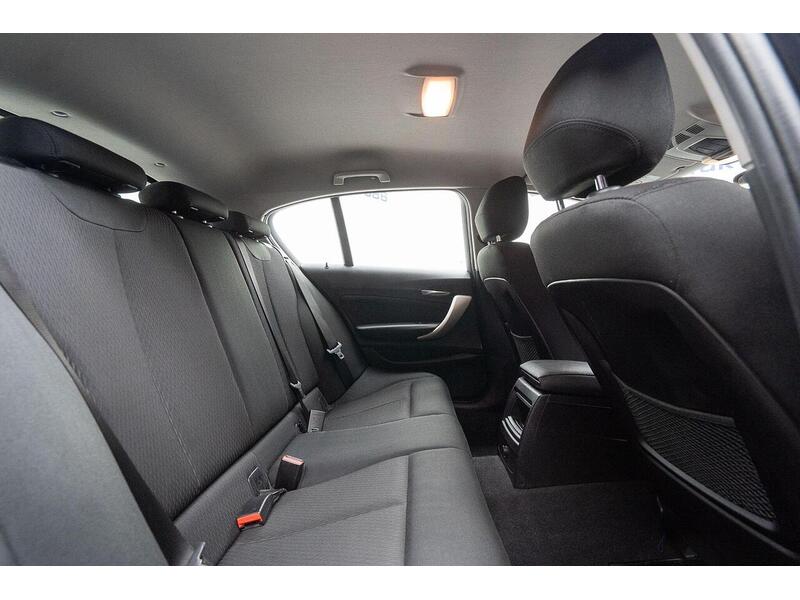 BMW 1 Series 1.5 116d SE Business Euro 6 (s/s) 5dr - U1173