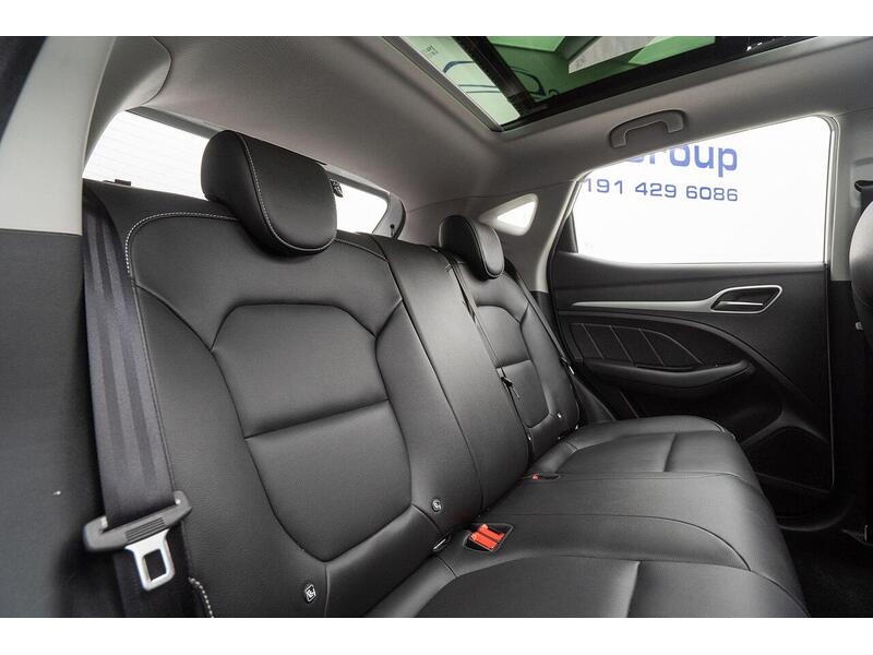 MG MG ZS 44.5kWh Exclusive Auto 5dr - U1177