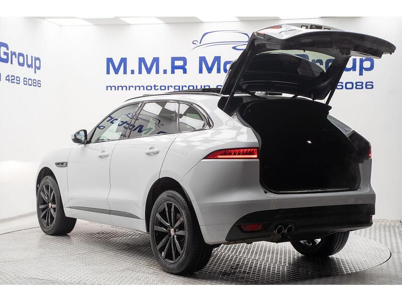 Jaguar F-PACE 2.0 D180 Chequered Flag Auto AWD Euro 6 (s/s) 5dr - U1183