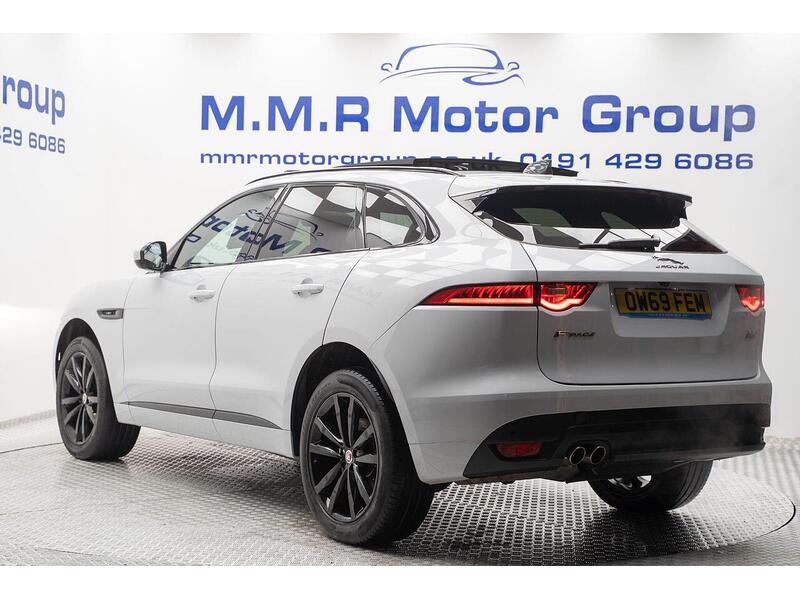 Jaguar F-PACE 2.0 D180 Chequered Flag Auto AWD Euro 6 (s/s) 5dr - U1183