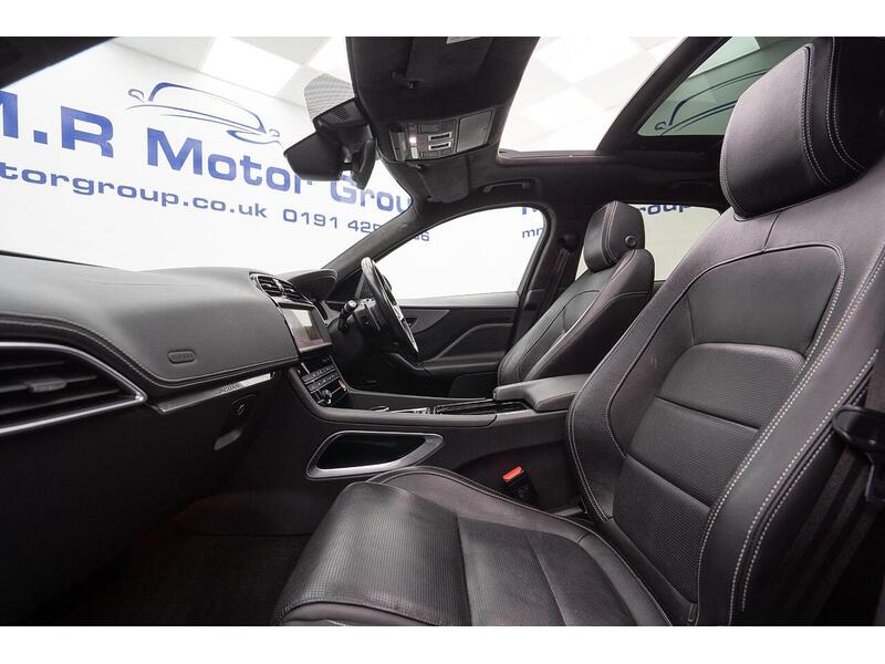 Jaguar F-PACE 2.0 D180 Chequered Flag Auto AWD Euro 6 (s/s) 5dr - U1183
