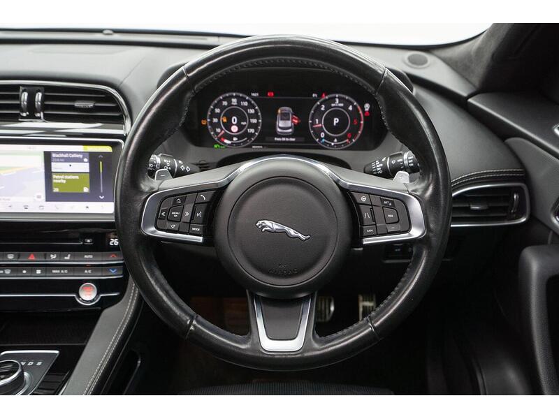 Jaguar F-PACE 2.0 D180 Chequered Flag Auto AWD Euro 6 (s/s) 5dr - U1183