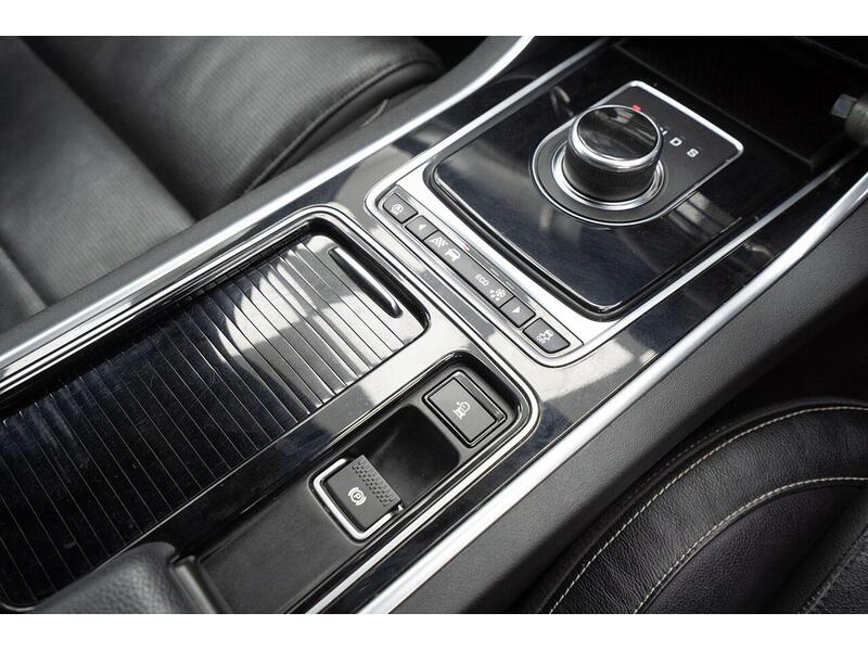 Jaguar XF 2.0d R-Sport Auto Euro 6 (s/s) 4dr - U1188