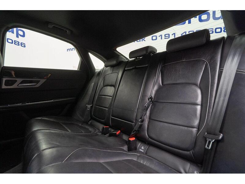 Jaguar XF 2.0d R-Sport Auto Euro 6 (s/s) 4dr - U1188