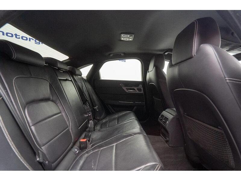 Jaguar XF 2.0d R-Sport Auto Euro 6 (s/s) 4dr - U1188