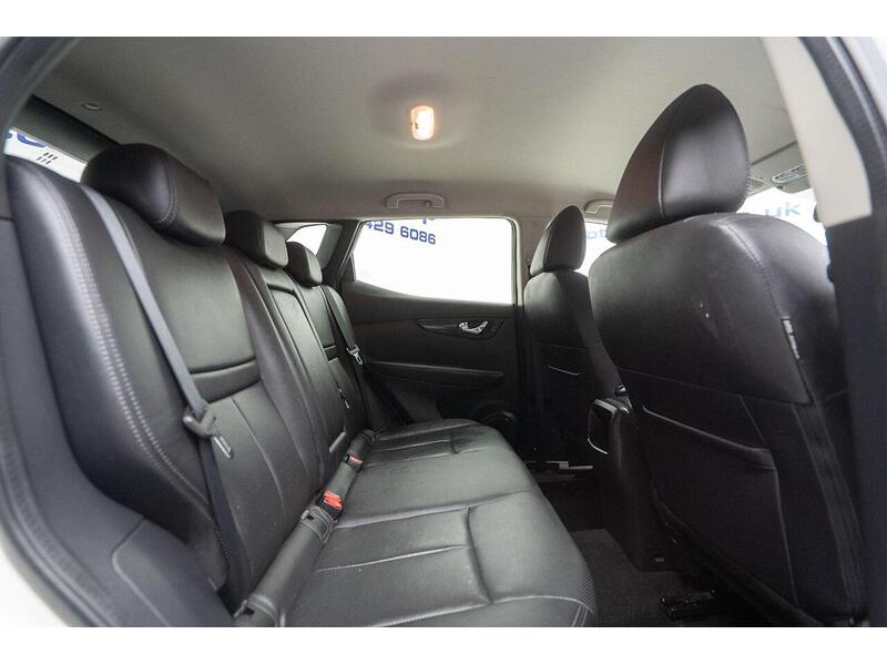 Nissan Qashqai 1.5 dCi Tekna 2WD Euro 6 (s/s) 5dr - U1191