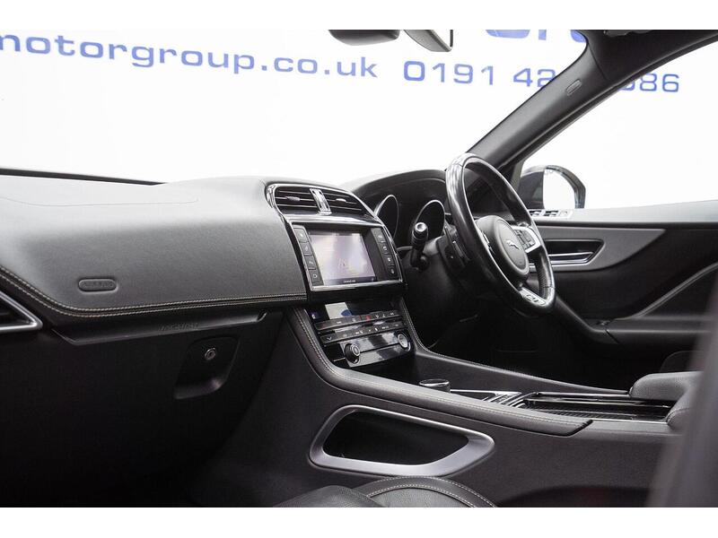 Jaguar F-PACE 2.0 D240 R-Sport Auto AWD Euro 6 (s/s) 5dr - U1192