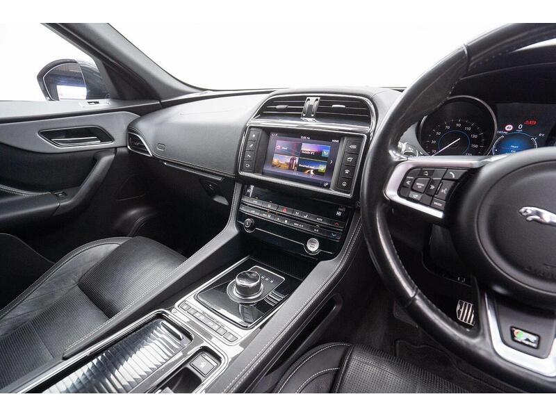 Jaguar F-PACE 2.0 D240 R-Sport Auto AWD Euro 6 (s/s) 5dr - U1192