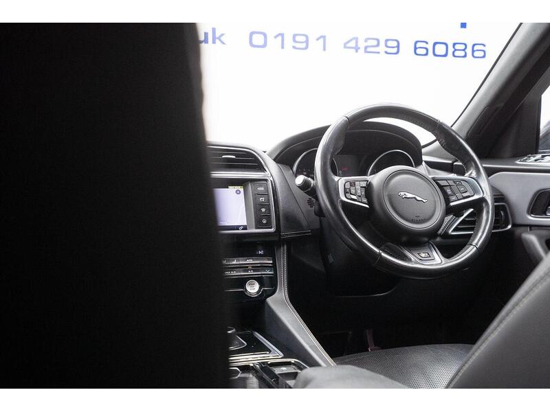 Jaguar F-PACE 2.0 D240 R-Sport Auto AWD Euro 6 (s/s) 5dr - U1192