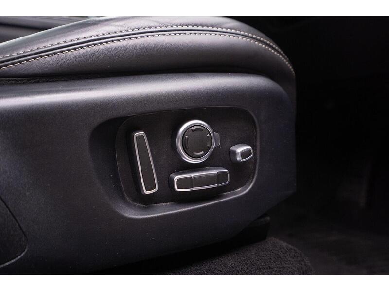 Land Rover Range Rover Velar 2.0 D180 R-Dynamic HSE Auto 4WD Euro 6 (s/s) 5dr - U1199