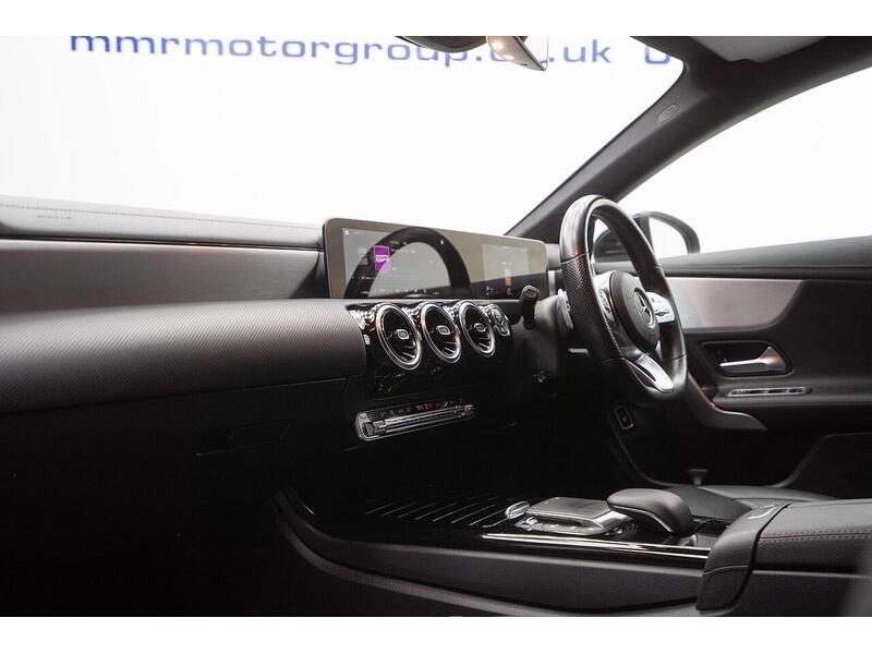 Mercedes-Benz CLA 2.0 CLA220d AMG Line Shooting Brake 8G-DCT Euro 6 (s/s) 5dr - U1210