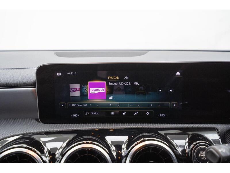 Mercedes-Benz CLA 2.0 CLA220d AMG Line Shooting Brake 8G-DCT Euro 6 (s/s) 5dr - U1210