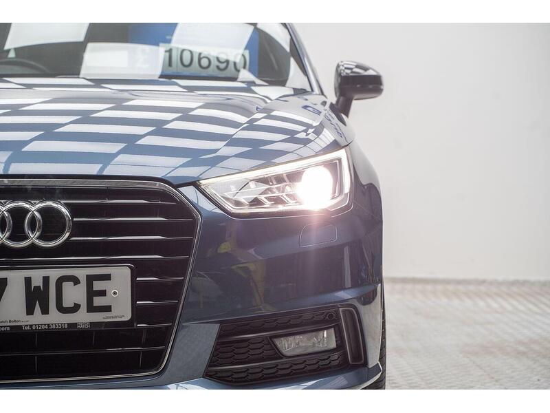 Audi A1 A1 S line Hatchback 1 Manual Petrol - U1213