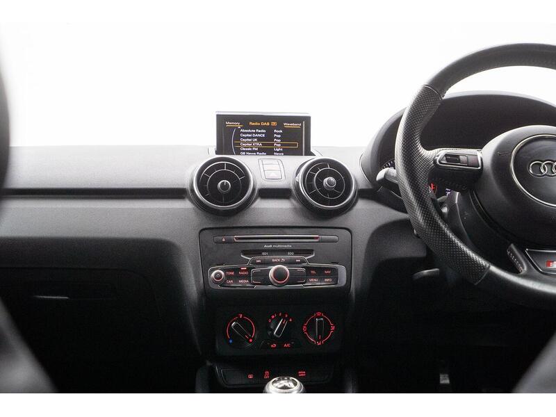 Audi A1 A1 S line Hatchback 1 Manual Petrol - U1213