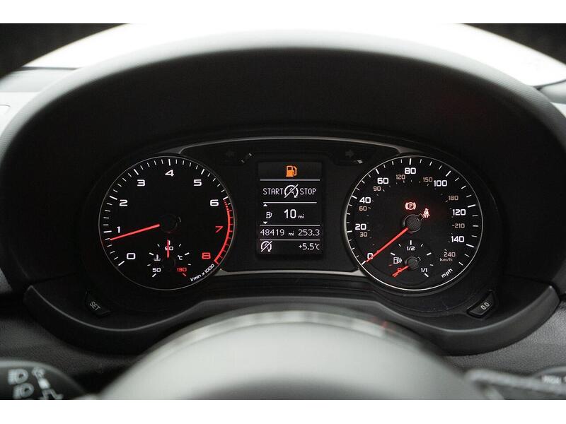 Audi A1 A1 S line Hatchback 1 Manual Petrol - U1213