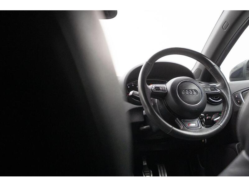 Audi A1 A1 S line Hatchback 1 Manual Petrol - U1213