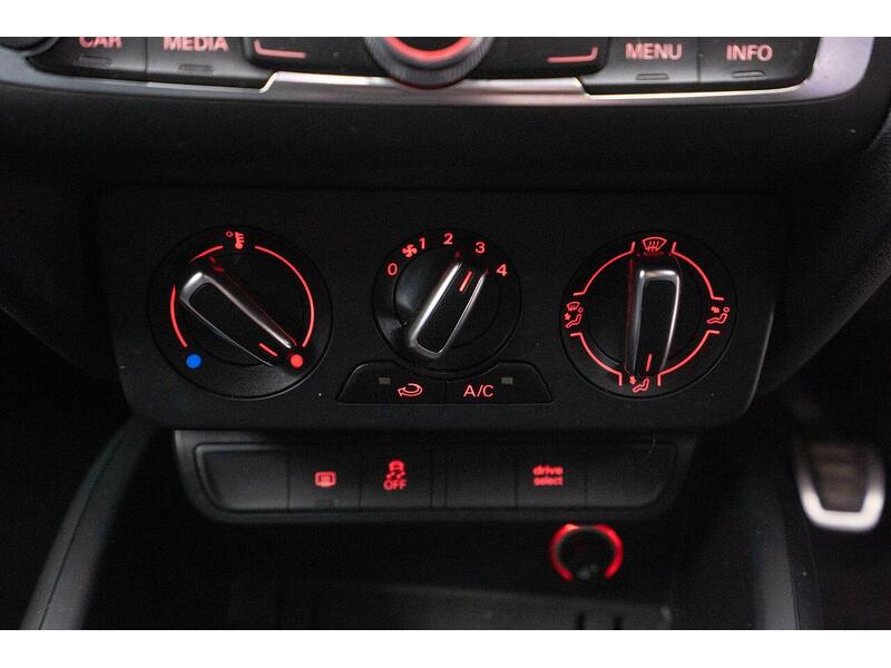 Audi A1 A1 S line Hatchback 1 Manual Petrol - U1213