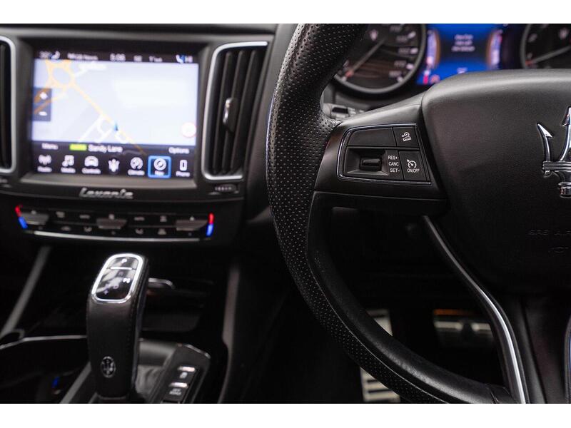 Maserati Levante 3.0 V6 ZF 4WD Euro 6 (s/s) 5dr - U1215