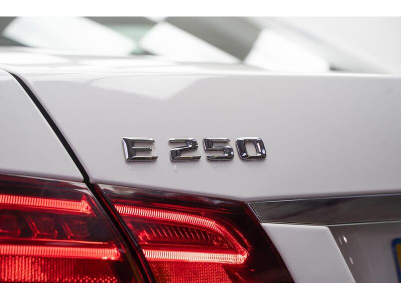 Mercedes-Benz E Class 2.1 E250 CDI AMG Night Edition G-Tronic+ Euro 5 (s/s) 4dr - U1216