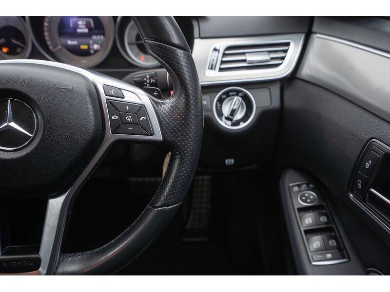 Mercedes-Benz E Class 2.1 E250 CDI AMG Night Edition G-Tronic+ Euro 5 (s/s) 4dr - U1216