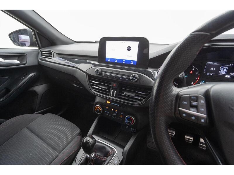 Ford Focus 1.0T EcoBoost ST-Line Euro 6 (s/s) 5dr - U1227