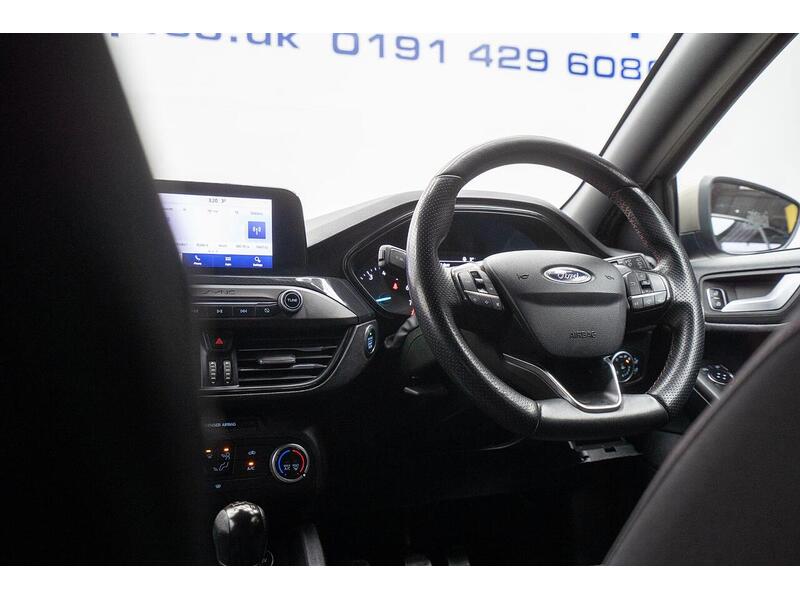 Ford Focus 1.0T EcoBoost ST-Line Euro 6 (s/s) 5dr - U1227