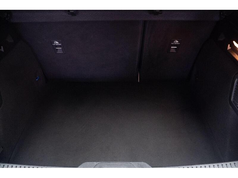 Ford Focus 1.0T EcoBoost ST-Line X Euro 6 (s/s) 5dr - U1231