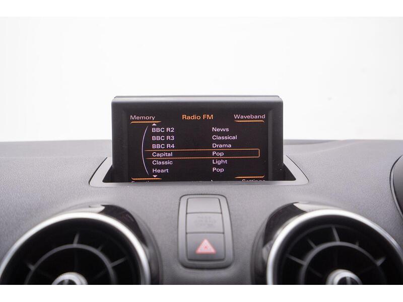 Audi A1 1.4 TFSI Black Edition S Tronic Euro 5 3dr - U1242