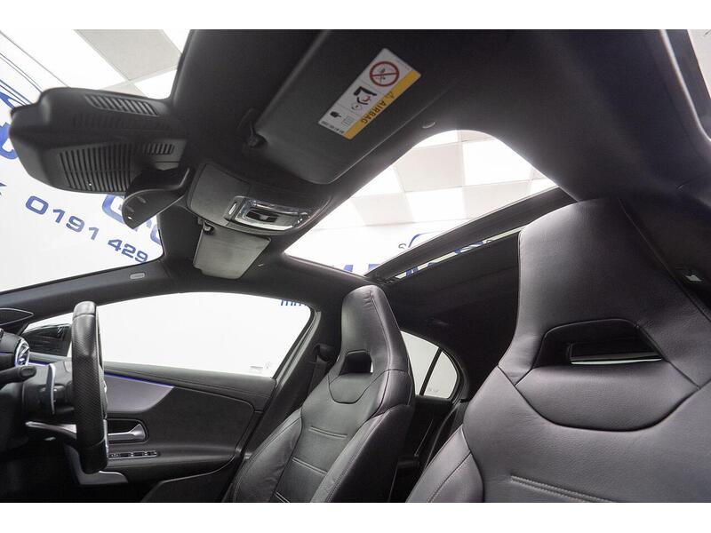 Mercedes-Benz A Class 2.0 A35 AMG (Premium Plus) SpdS DCT 4MATIC Euro 6 (s/s) 5dr - U1256