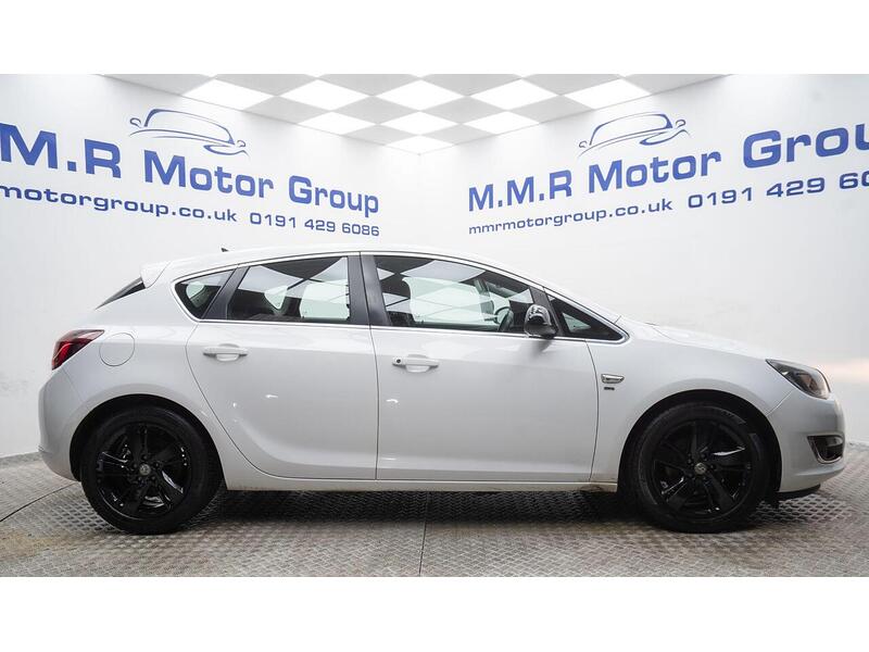Vauxhall Astra 2.0 CDTi ecoFLEX SRi Euro 5 (s/s) 5dr - U1258