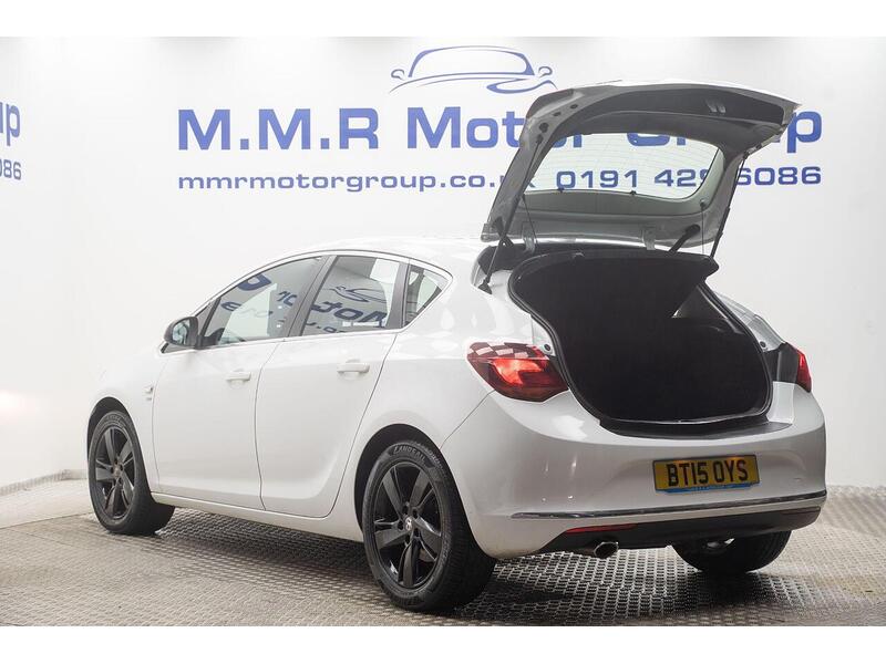 Vauxhall Astra 2.0 CDTi ecoFLEX SRi Euro 5 (s/s) 5dr - U1258