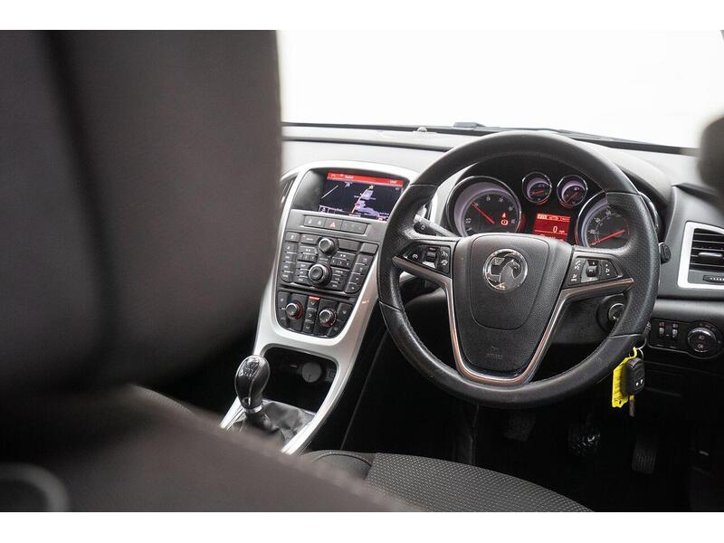 Vauxhall Astra 2.0 CDTi ecoFLEX SRi Euro 5 (s/s) 5dr - U1258