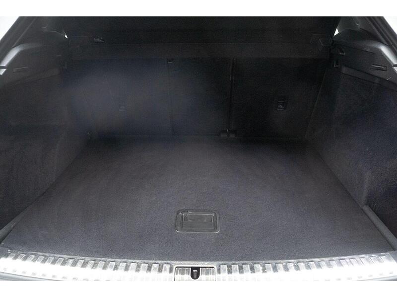 Audi Q3 1.5 TFSI CoD 35 S line Euro 6 (s/s) 5dr - U1276