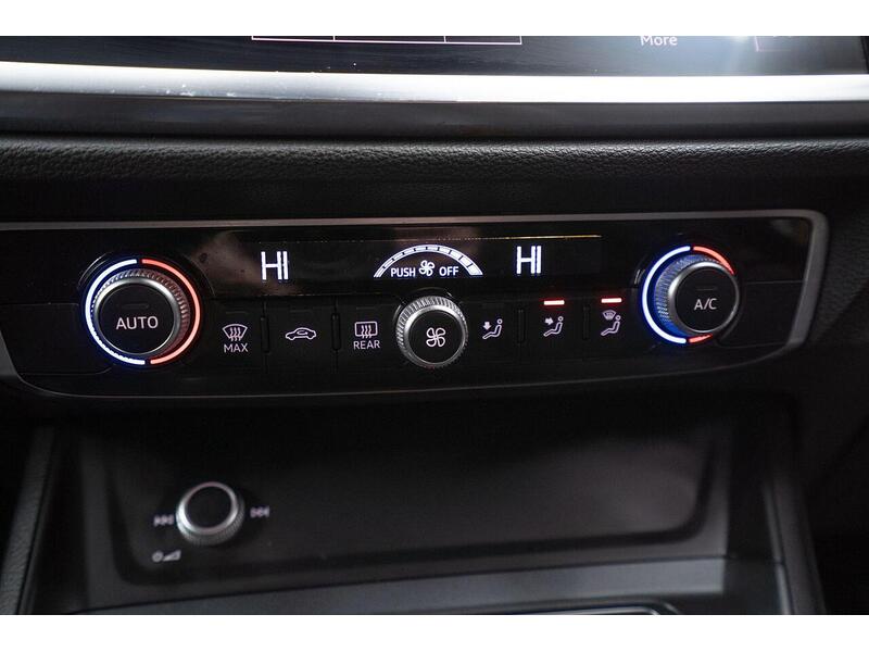 Audi Q3 1.5 TFSI CoD 35 S line Euro 6 (s/s) 5dr - U1276