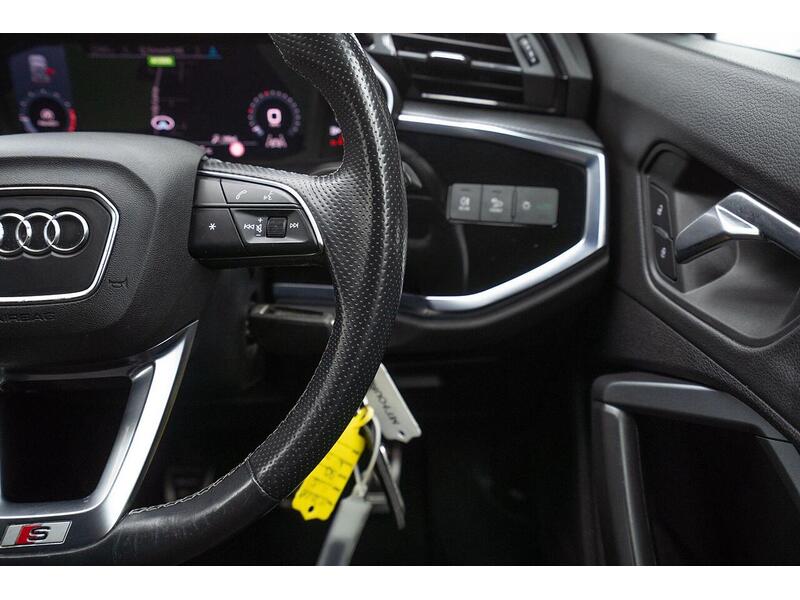 Audi Q3 1.5 TFSI CoD 35 S line Euro 6 (s/s) 5dr - U1276