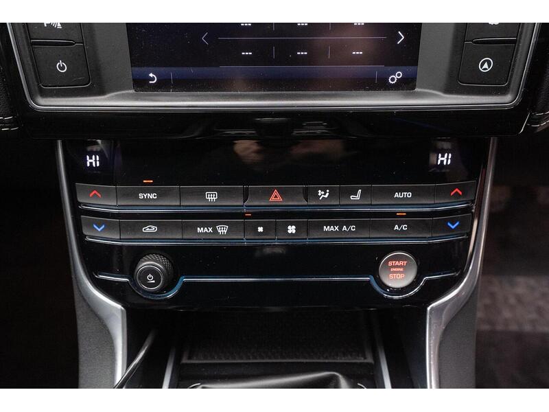 Jaguar XE 2.0d R-Sport Euro 6 (s/s) 4dr - U1281