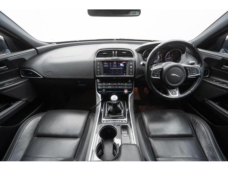 Jaguar XE 2.0d R-Sport Euro 6 (s/s) 4dr - U1281