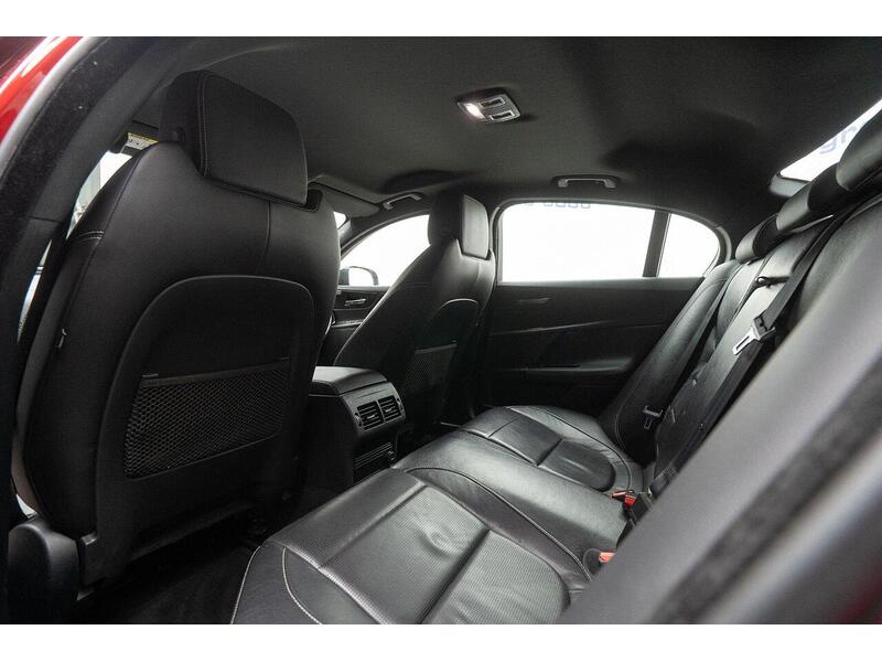 Jaguar XE 2.0d R-Sport Euro 6 (s/s) 4dr - U1281