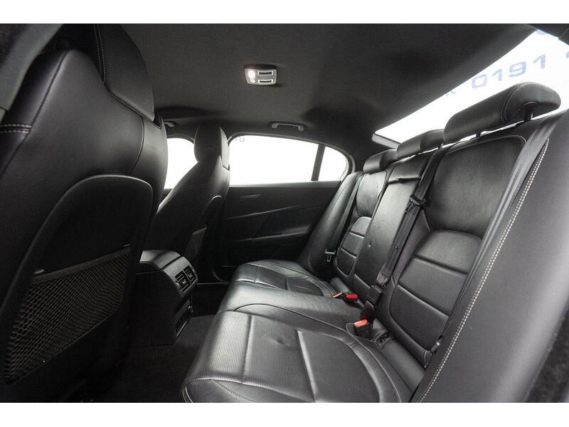 Jaguar XE 2.0d R-Sport Euro 6 (s/s) 4dr - U1281