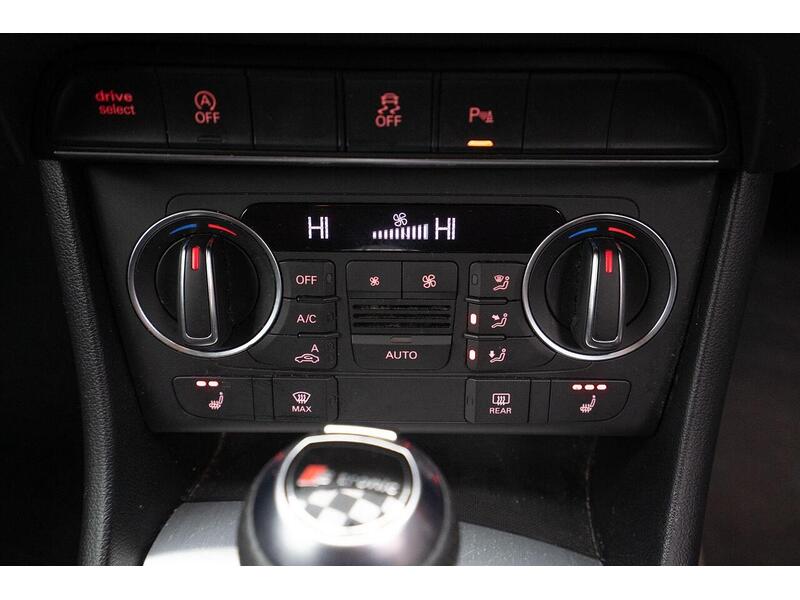 Audi Q3 1.4 TFSI CoD S line Edition S Tronic Euro 6 (s/s) 5dr - U1284