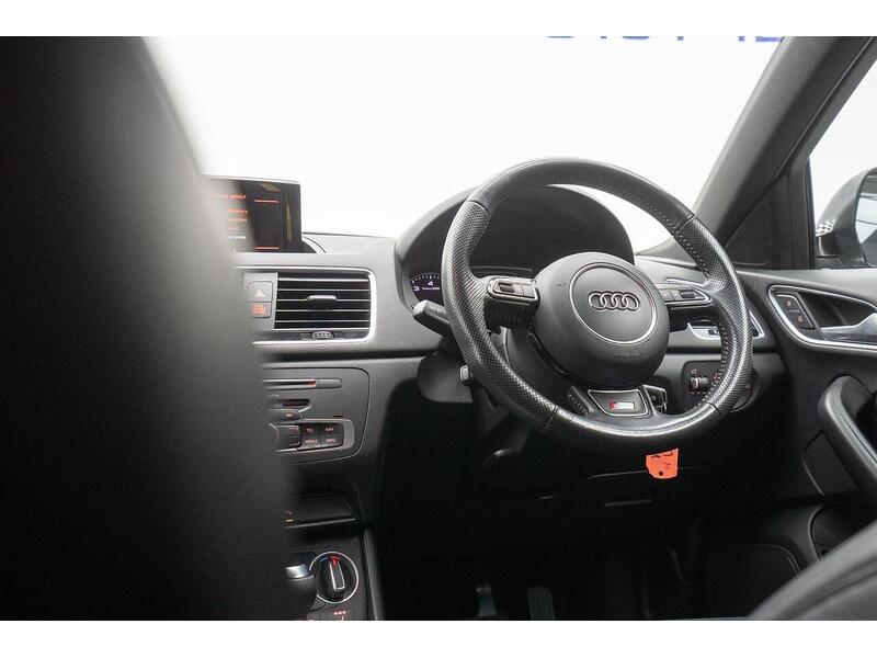 Audi Q3 1.4 TFSI CoD S line Edition S Tronic Euro 6 (s/s) 5dr - U1284