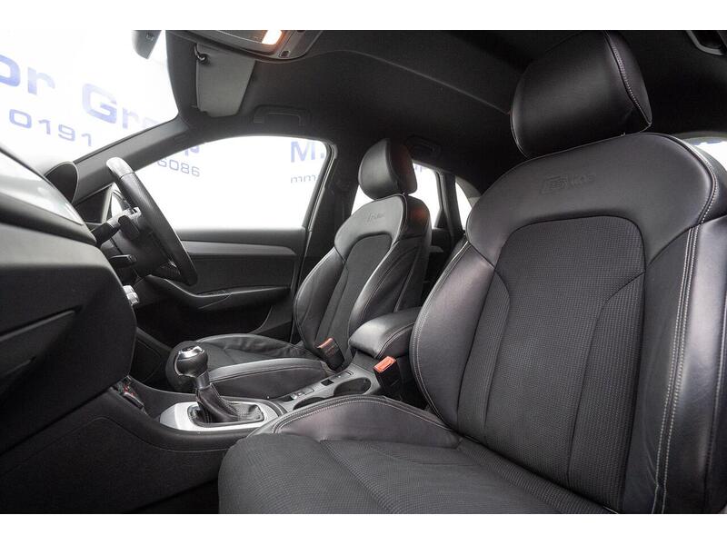 Audi Q3 1.4 TFSI CoD S line Edition S Tronic Euro 6 (s/s) 5dr - U1284