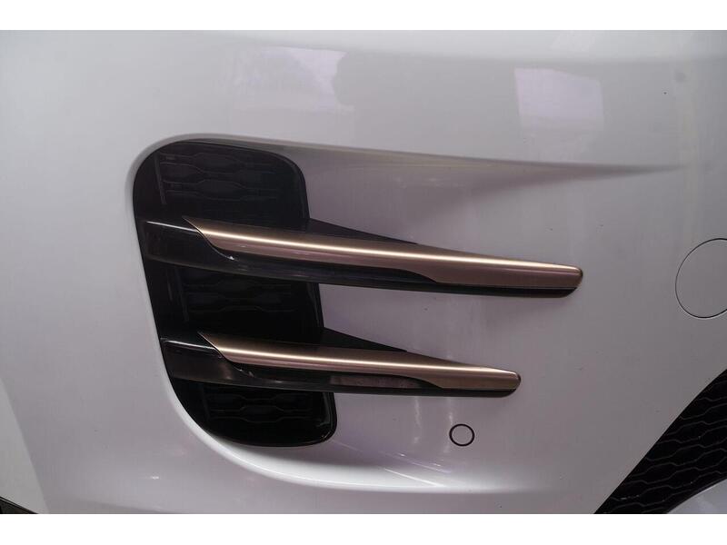 Land Rover Range Rover Evoque 2.0 D150 R-Dynamic S FWD Euro 6 (s/s) 5dr - U1288