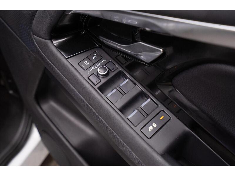 Land Rover Range Rover Evoque 2.0 D150 R-Dynamic S FWD Euro 6 (s/s) 5dr - U1288